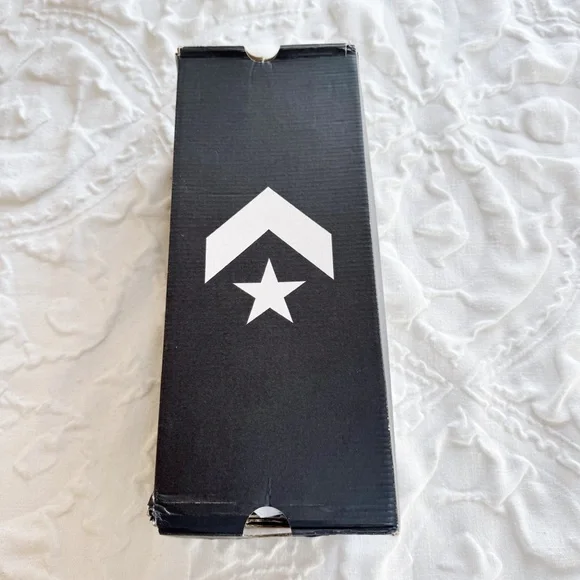 Converse Chuck Taylor All Star
Sneaker Size 13 - Picture 8 of 10